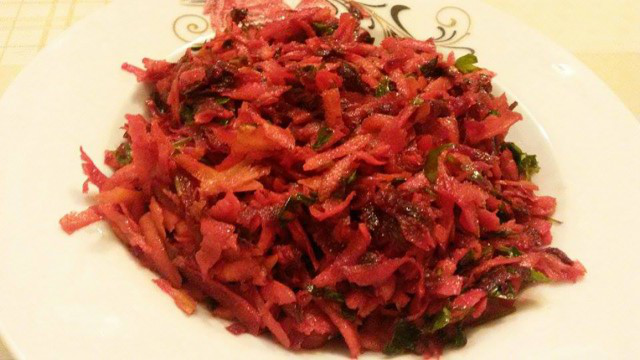 Salata sa crvenom cveklom