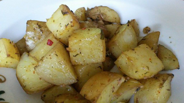 Pikantni krompirići u foliji