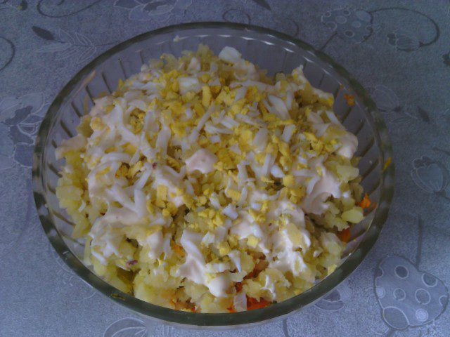 Salata mimoza (Vazdušasta salata)