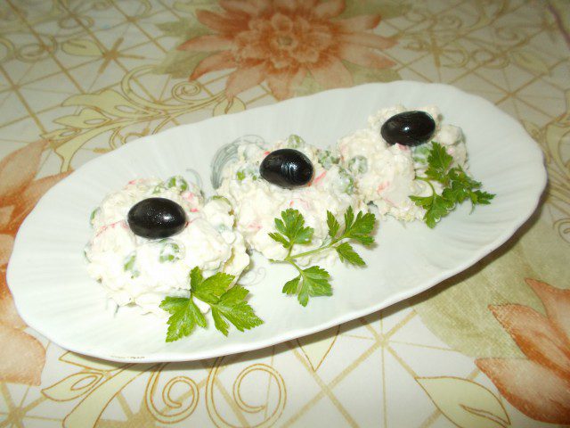 Mediteranska salata sa pirinčem i majonezom