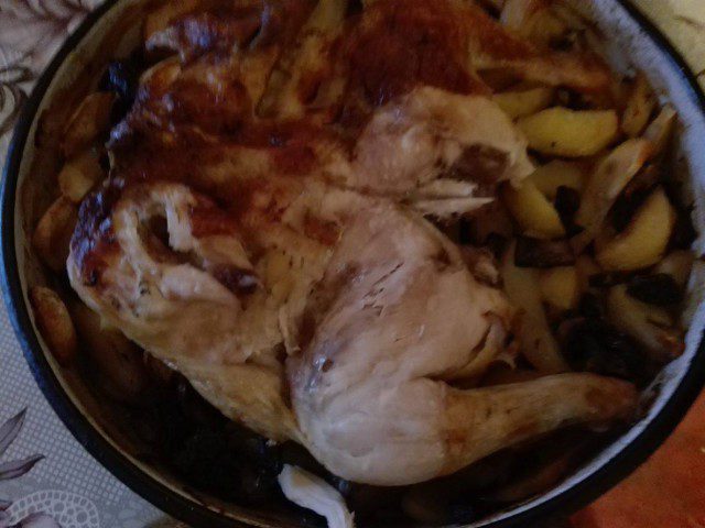 Piletina sa pečurkama i krompirom