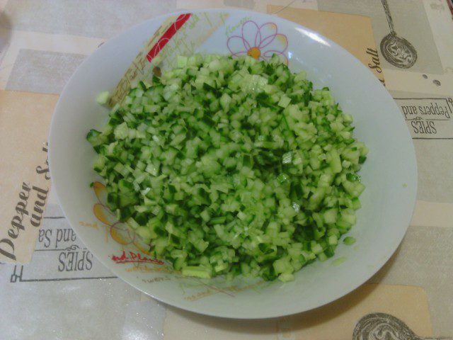 Salata sa pirinčem i krastavcem uz rakiju