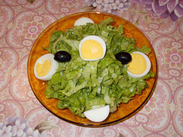 Zelena salata sa jajima