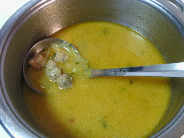 Tradicionalna supa sa lopticama i zaprškom