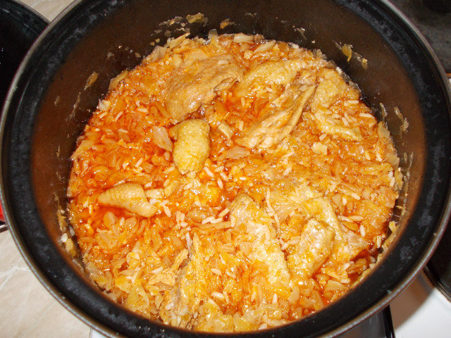 Kiseo kupus sa piletinom i pirinčem