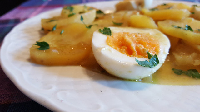 Krompir sa kuvanim jajima