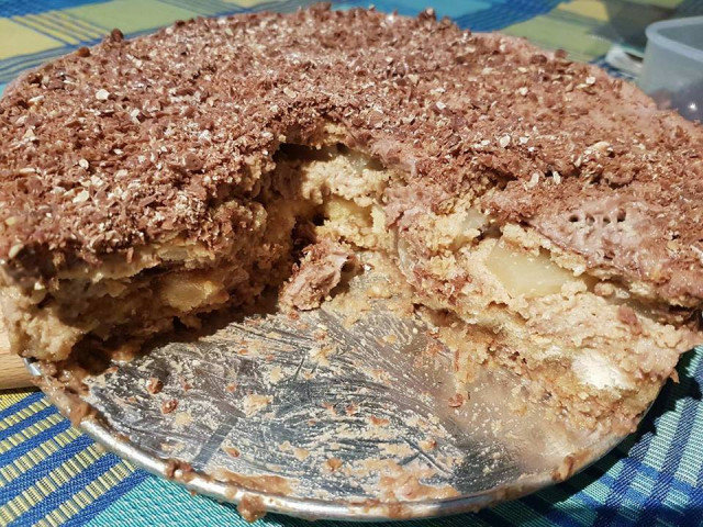 Čoko-keks torta sa kiselom pavlakom