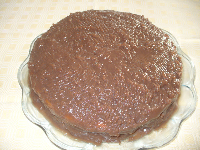 Torta sa šargarepom i čokoladnim kremom