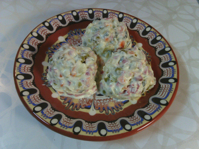 Ruska salata sa domaćim majonezom
