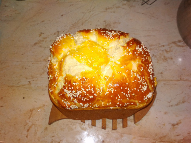 Pogača sa maslacem i sirom u mini pekari