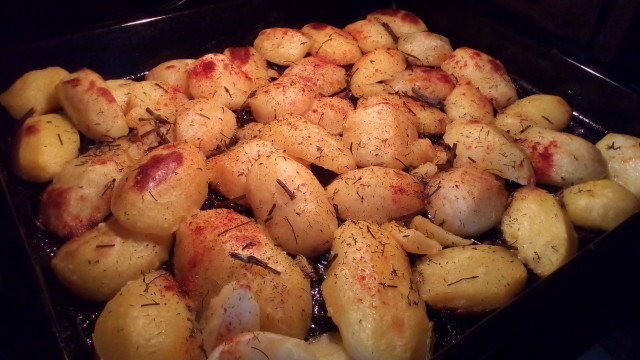 Polutke od krompira u rerni