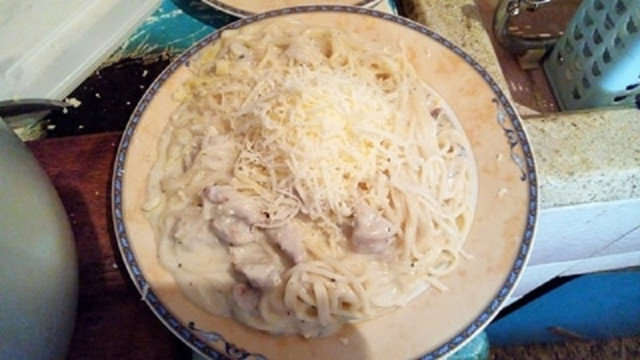 Špageti sa svinjskim mesom u multikukeru
