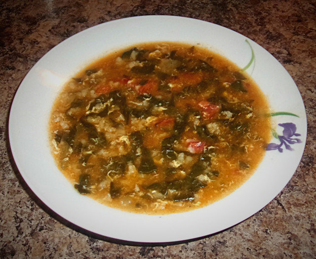 Supa od spanaća sa pirinčem i čorizom