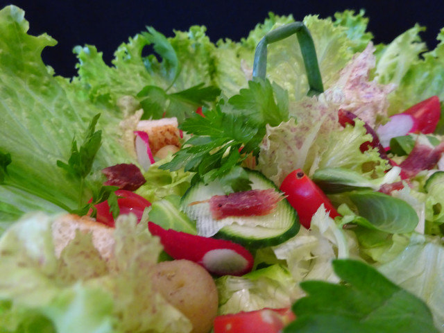 Šarena zelena salata za Đurđevdan