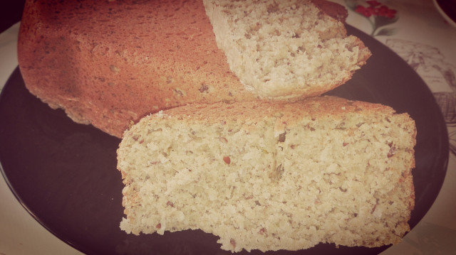 Zdrav hleb sa sremušem u mini pekari