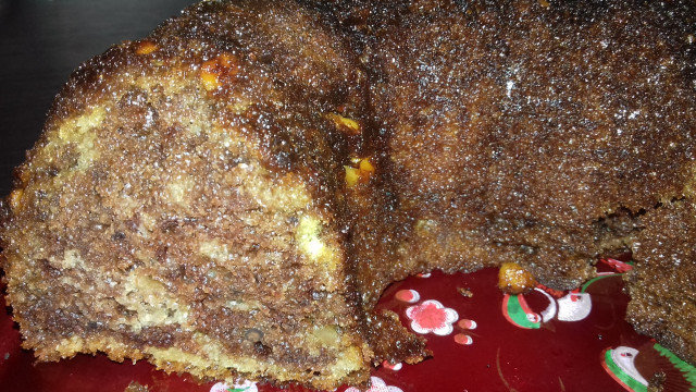 Sočan kolač sa maslacem i karamelizovanim orasima