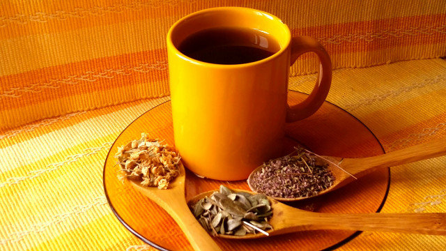 Čaj od lipe, majčine dušice i listova brusnice