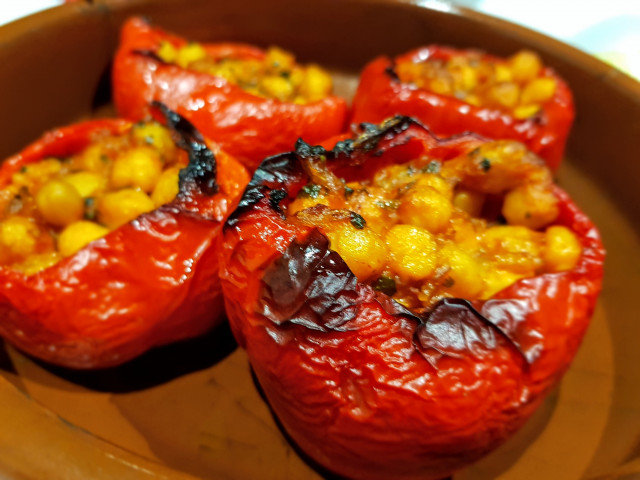 Posne paradajz-paprike punjene leblebijama