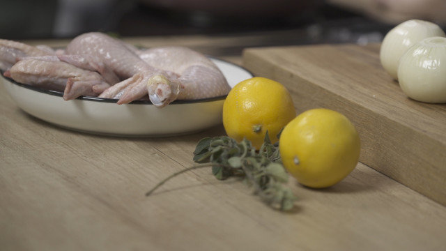 Pečena piletina sa čimičuri sosom
