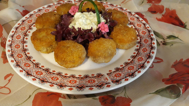Pohovane teleće ćuftice u hrskavoj korici od parmezana