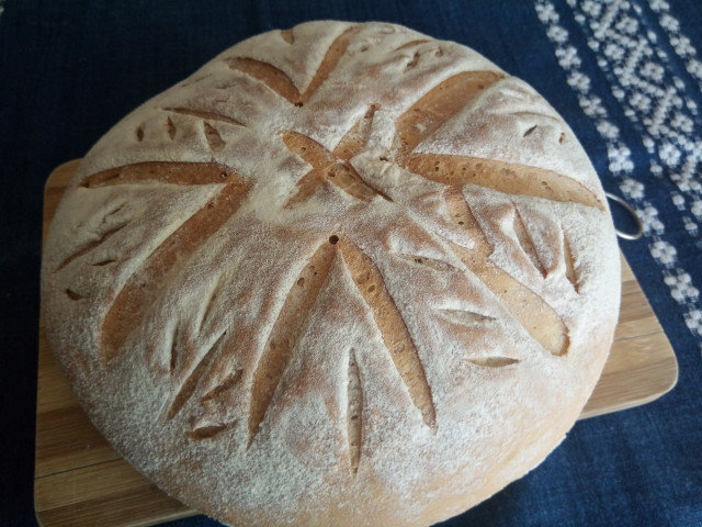 Domaći hleb sa tri vrste brašna