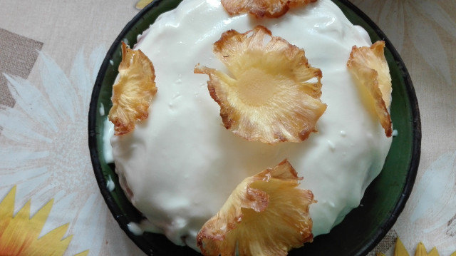 Praznična torta od ananasa