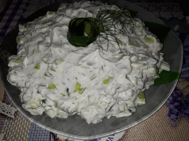 Mlečna salata na turski način