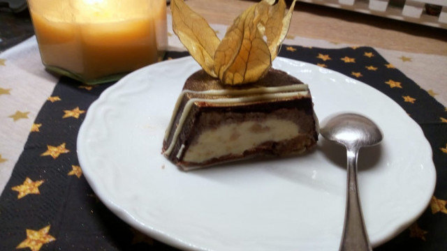 Elegantne čokoladne tortice Amareti