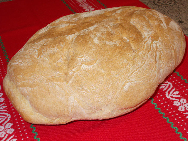 Jednostavan i veoma ukusan domaći hleb