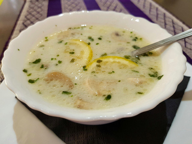 Pileća supa thai