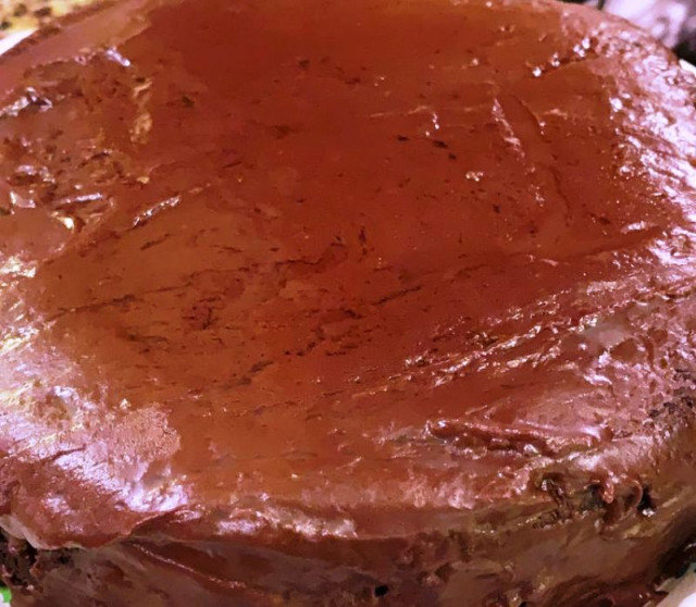 Sočni čokoladni kolač