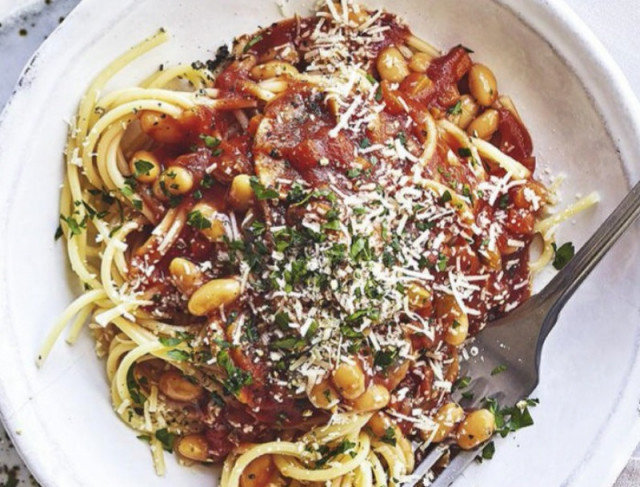 Špagete bolonjeze sa pasuljem