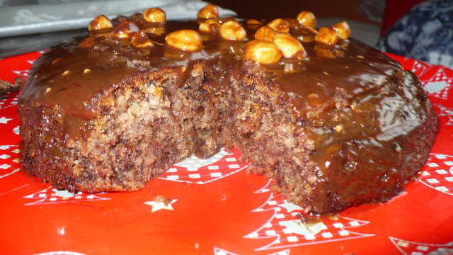 Čokoladni kolač sa orasima u multikukeru