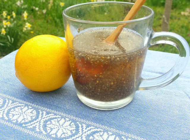 Gel-voda sa čiom i limunom za hidrataciju