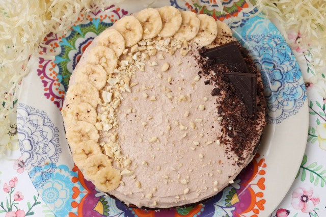 Kakao torta sa kremom od indijskog oraha