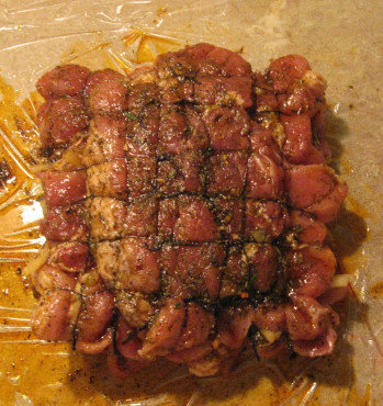 Pečena svinjetina sa giros marinadom
