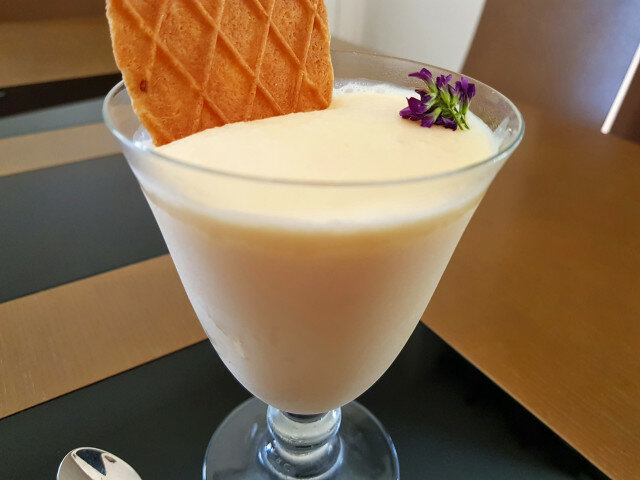 Vanila jogurt sladoled