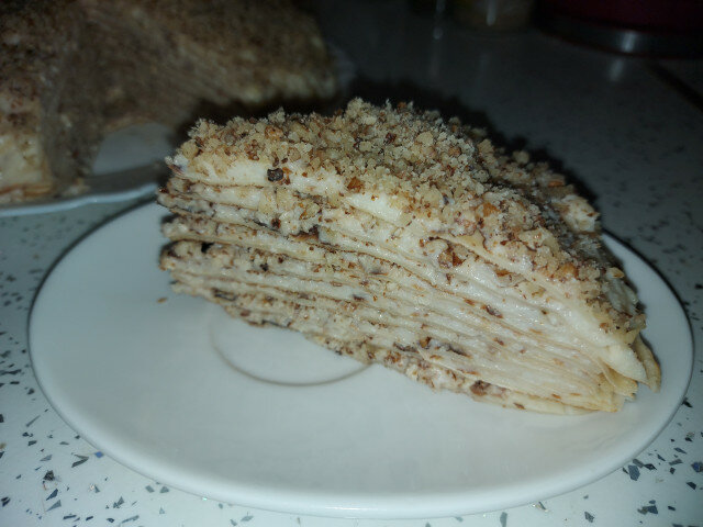 Torta od palačinki sa orasima
