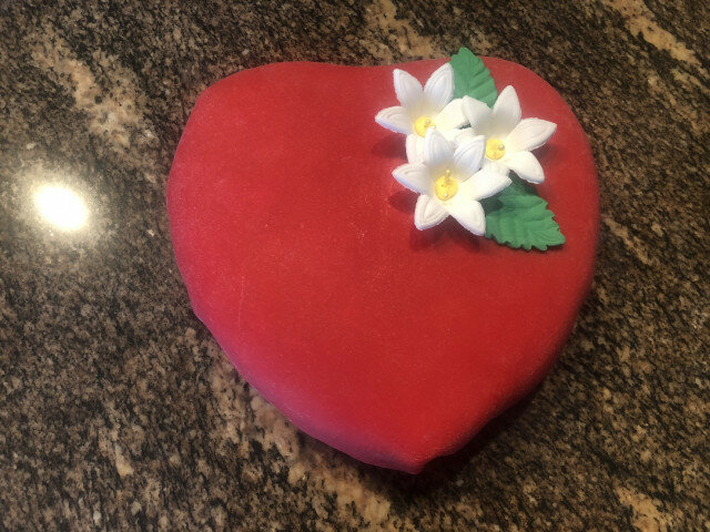 Torta crveno srce za Dan zaljubljenih