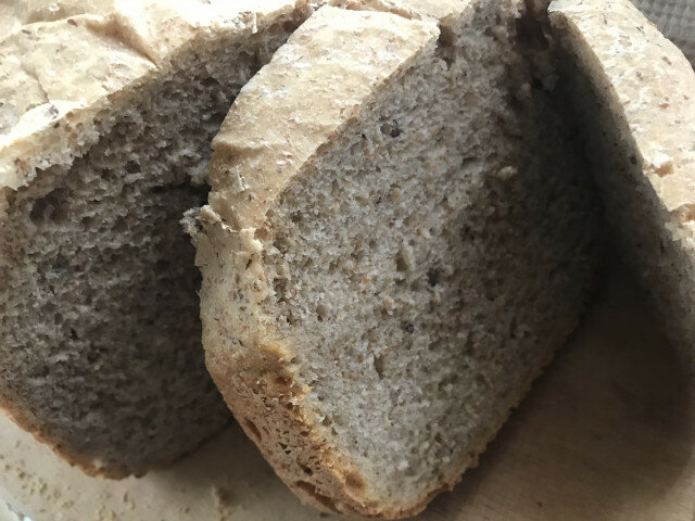 Ukusan hleb u mini pekari