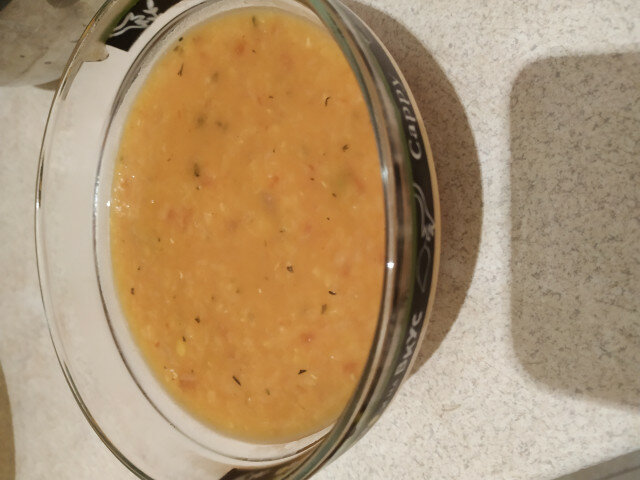 Supa od crvenog sočiva