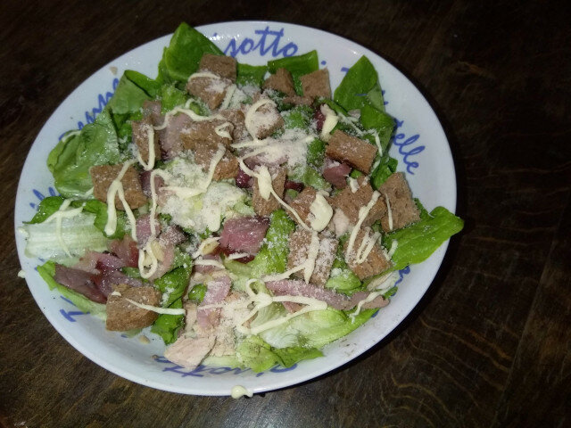 Moja Cezar salata