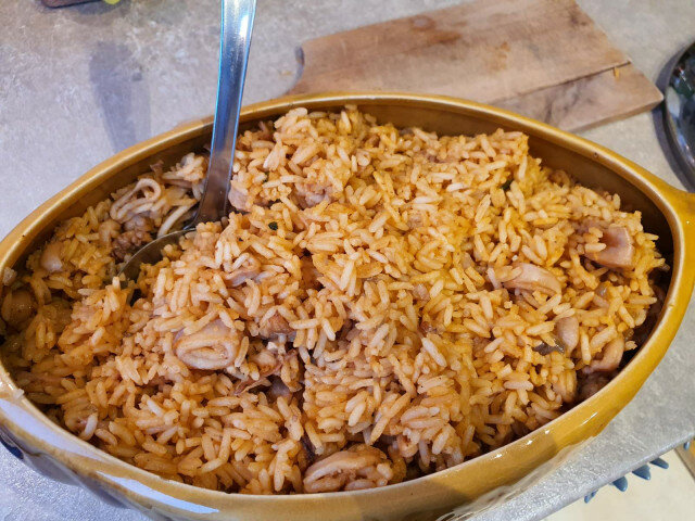 Jednostavan rižoto sa lignjama