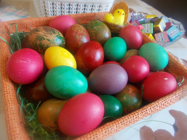 Mala i velika farbana jaja