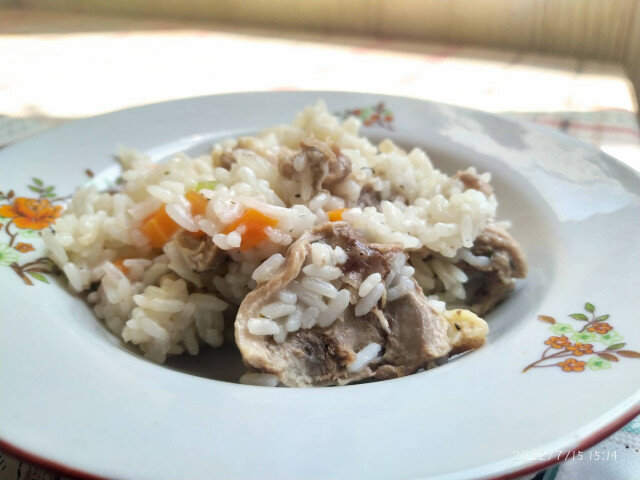 Ukusna piletina sa pirinčem po maminom receptu