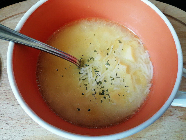 Supa od krompira sa rezancima