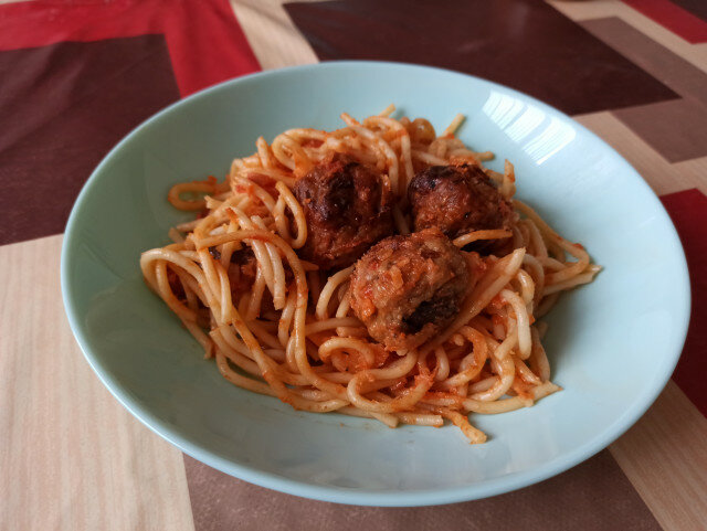 Ukusne špagete sa ćufticama