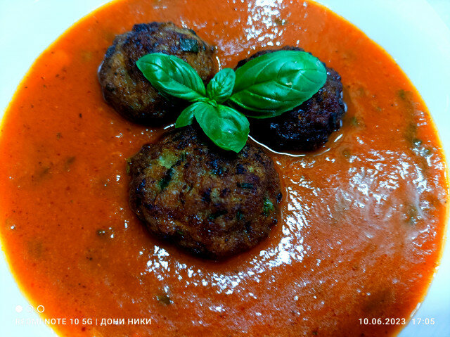 Perfektne ćufte sa paradajz sosom