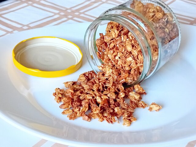 Granola bez glutena sa 3 sastojka