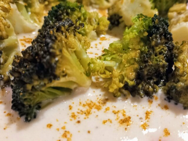 Veganski brokoli sa Remulada sosom